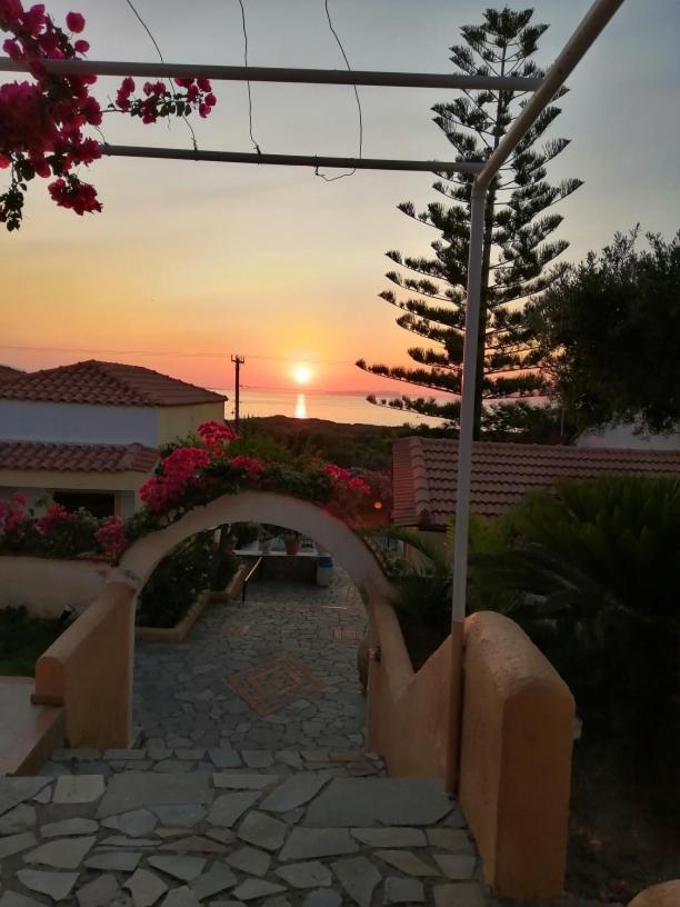 Bella Vista Hotel "By Checkin" Hersonissos  Eksteriør billede